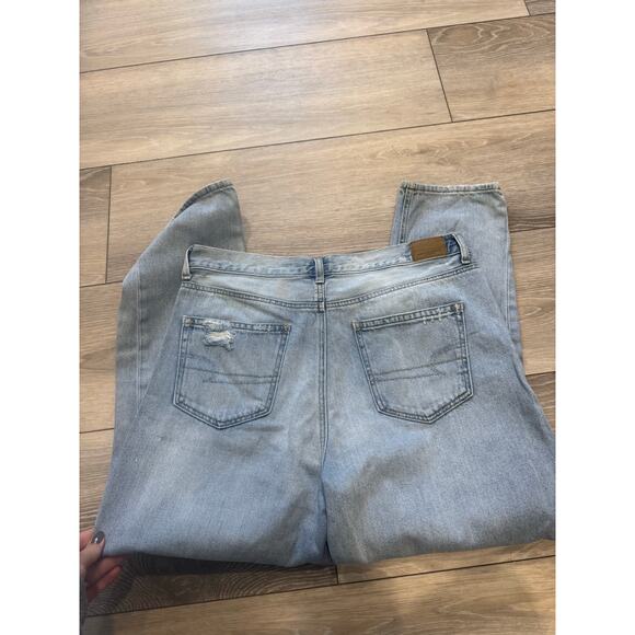 American Eagle Mom Jean Light Wash Jeans size 14 - Picture 7 of 7